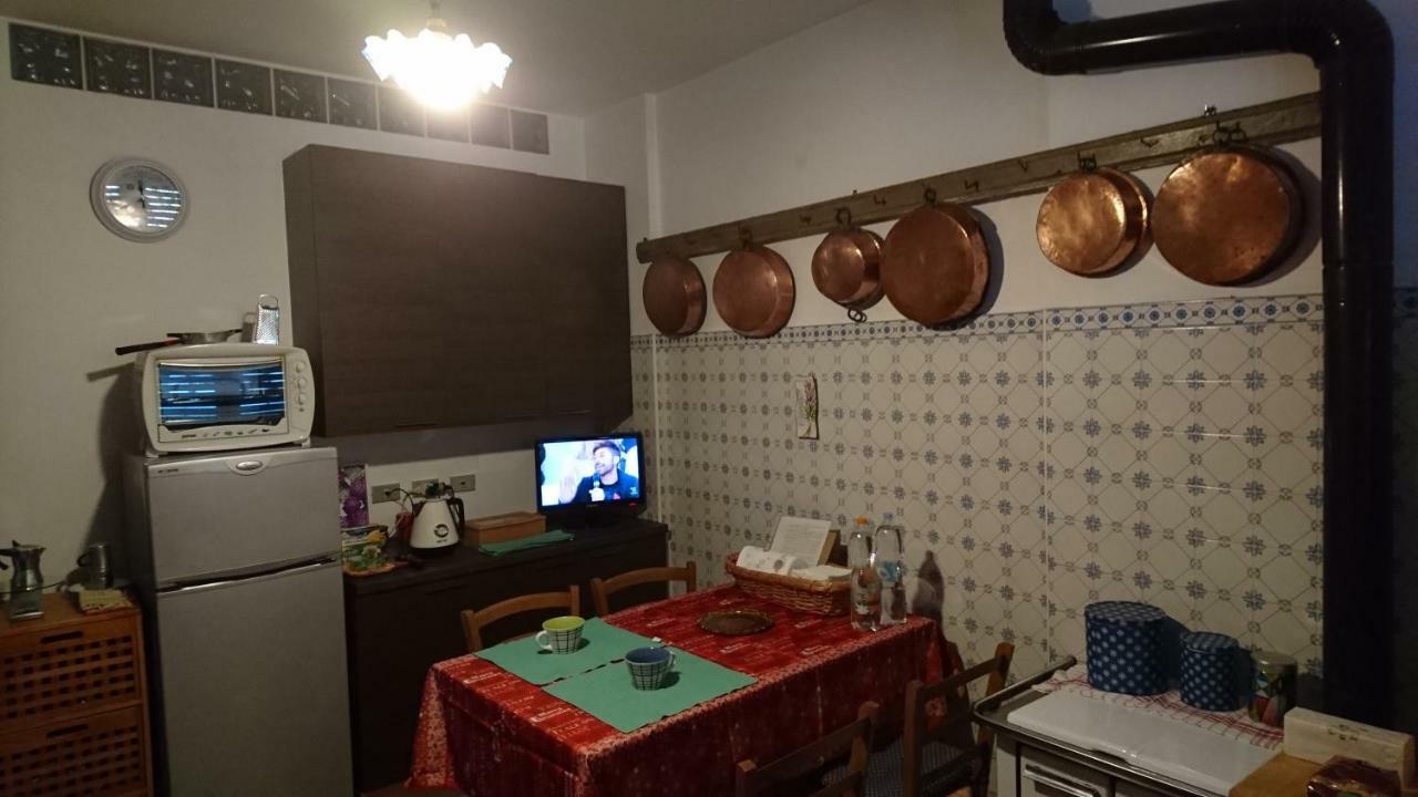 Casa Vacanze Piazza Apartment 2 Sant'Andrea di Conza Zewnętrze zdjęcie